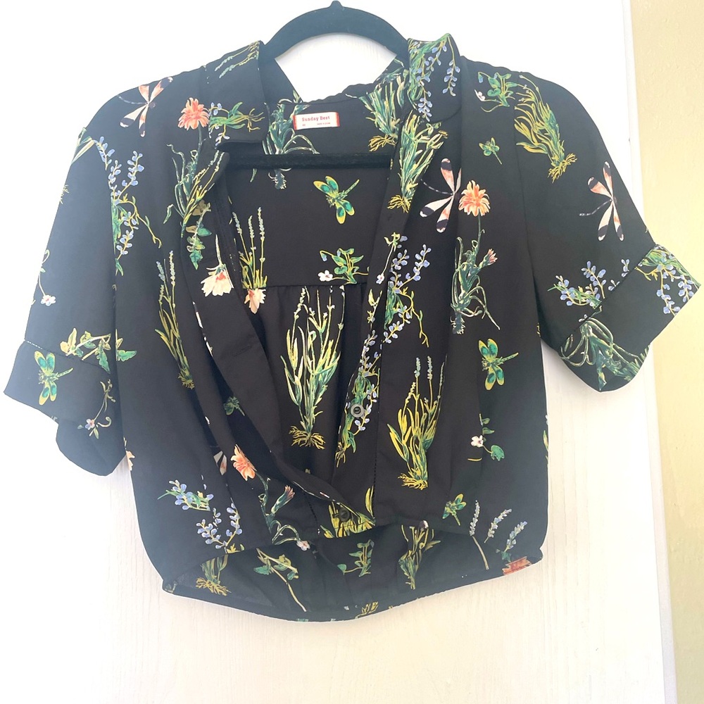 Sunday Best - floral top - size XS